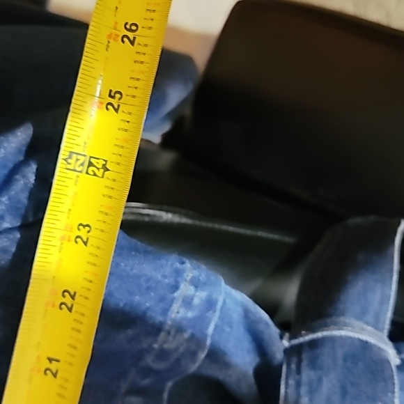 Women's size 10 Jean jacket. - Picture 11 of 13